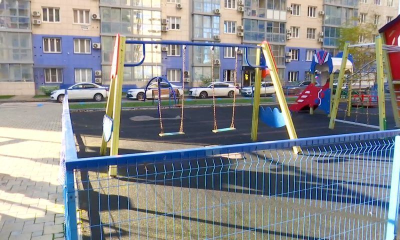 Прозвучало два выстрела: подробности стрельбы на детской площадке в Краснодаре