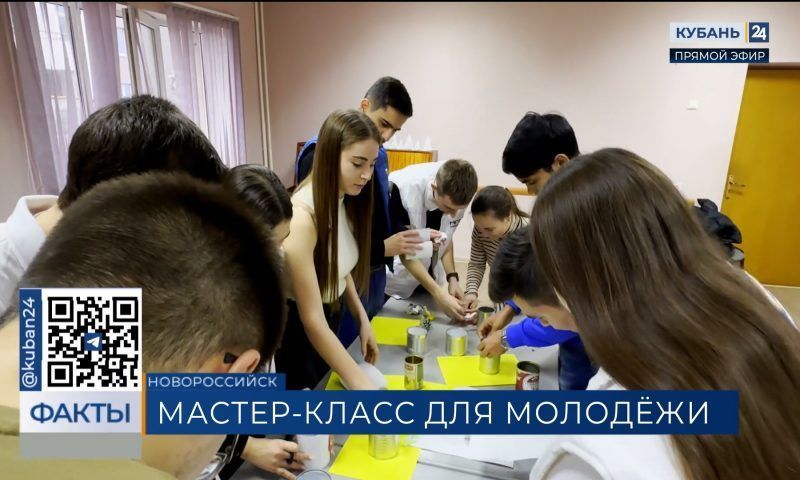 Мастер-класс по изготовлению окопных свечей провели в Новороссийске