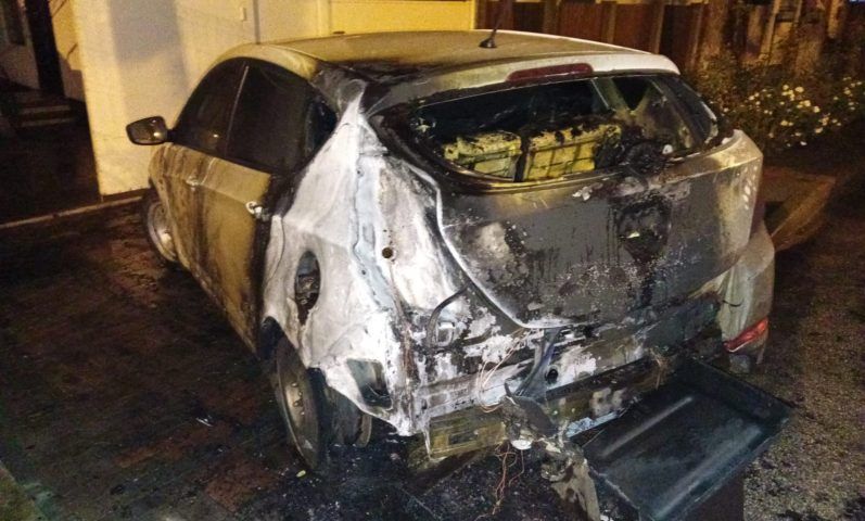 Приезжий поджег машину женщины из-за конфликта на дороге в Геленджике