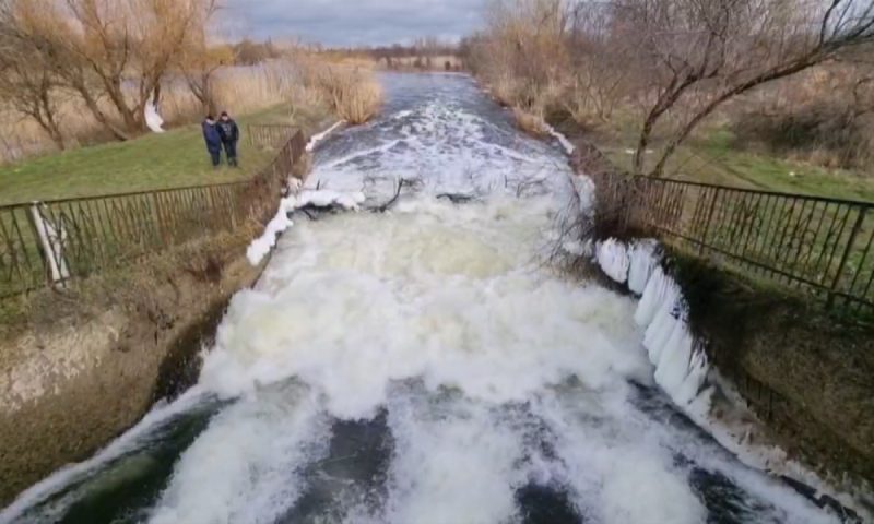 Уровень воды в реках и каналах Ленинградского района поднялся более чем на 30 см
