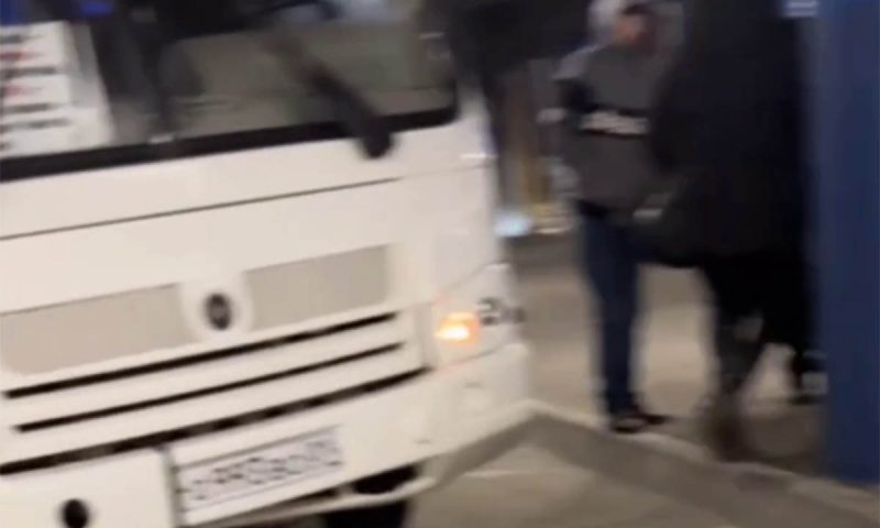 На водителя автобуса, высадившего школьницу ночью под Краснодаром, заведут дело