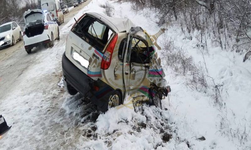 Пассажир легковушки скончался после ДТП с КамАЗом в Краснодарском крае