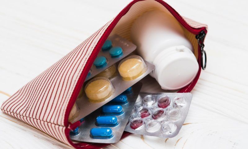 Семь лекарств, которые обязательно должны быть в домашней аптечке