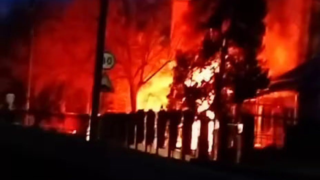 Здание во дворе районной полиции загорелось в станице Северской - 17  января, 2024 Все новости, Происшествия «Кубань 24»