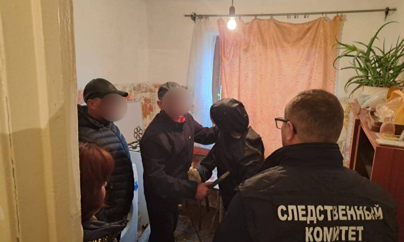 Мужчина зарезал ножом собутыльника и сам сдался в полицию в Абинском районе