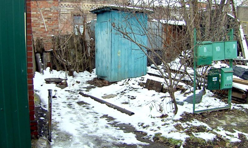 Жители улицы Орджоникидзе в Краснодаре отстояли право пользоваться канализацией