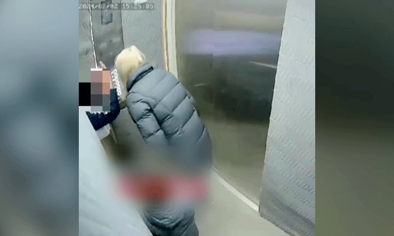 Стали известны причины агрессии женщины, ударившей ребенка в лифте в Краснодаре