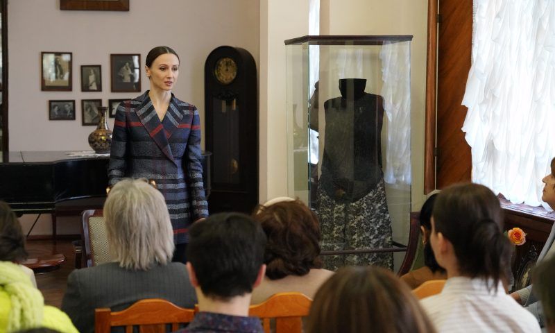 Балерина Светлана Захарова встретилась с руководителями учреждений культуры Сочи