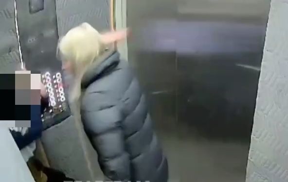 Полиция Краснодара ищет женщину, которая избила в лифте школьника