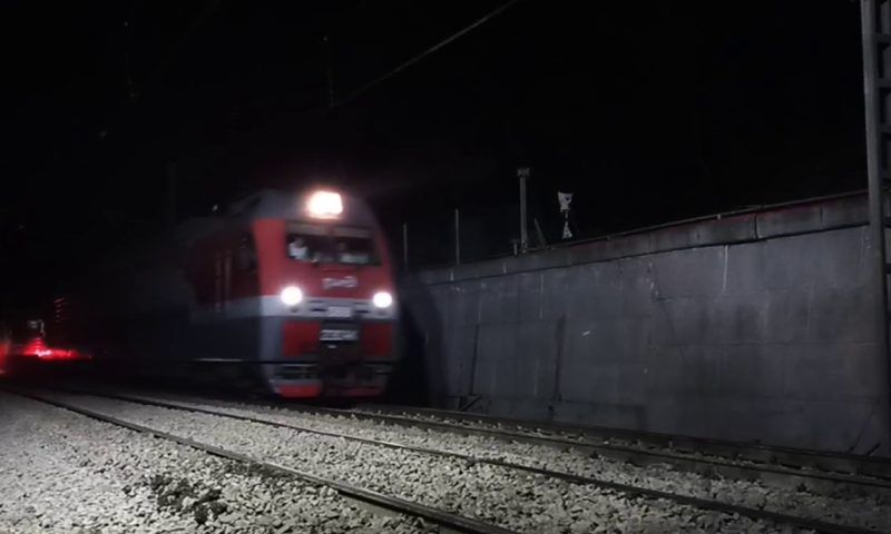 Движение поездов по двум путям восстановили на перегоне Дагомыс — Лоо в Сочи