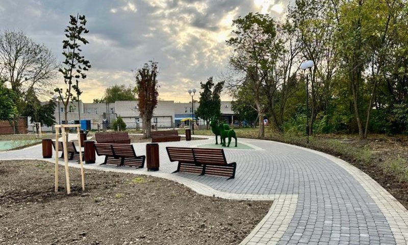 Парк в Каневском районе благоустроили по нацпроекту
