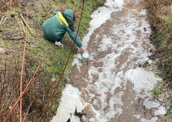 Из-за загрязнения реки в Новороссийске стоками со свалки завели уголовное дело