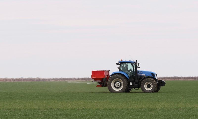 В 2023 году в Краснодарском крае купили 3 тыс. тракторов на 22,6 млрд рублей