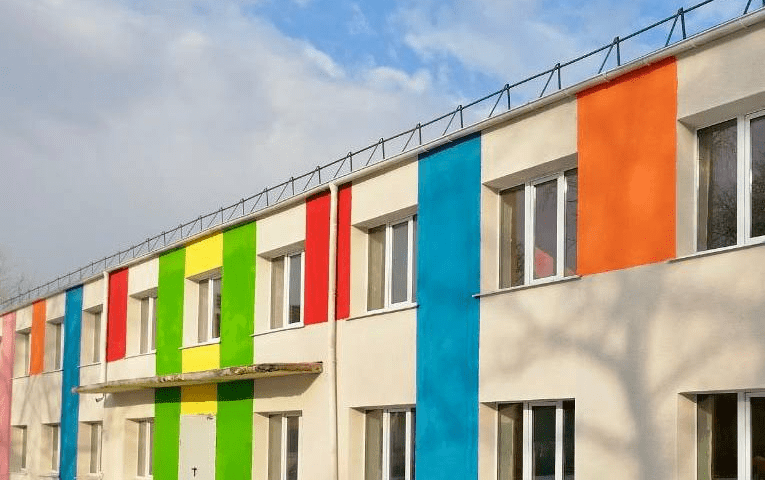 Сочинские строители восстановили детский сад в Мариуполе