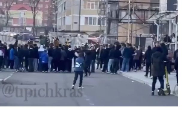 Полиция Краснодара не подтвердила информацию о массовой драке подростков