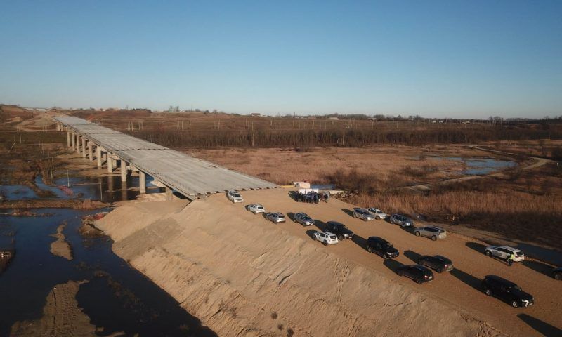 На 81% готова насыпь для новой трассы со стороны Кубани к Крымскому мосту