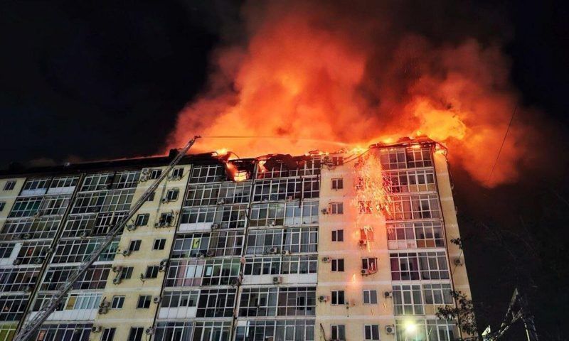 Уголовное дело о поджоге возбудили после пожара в многоэтажке Анапы