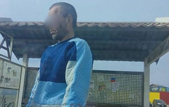 МВД Краснодара проверит информацию о мужчине, пристававшем к детям на остановке