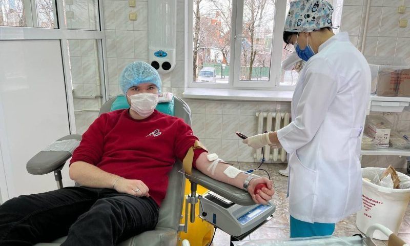 Более 770 жителей Кубани сдали кровь для пострадавших при теракте в Подмосковье