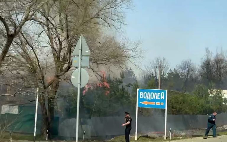 База отдыха загорелась в Апшеронском районе