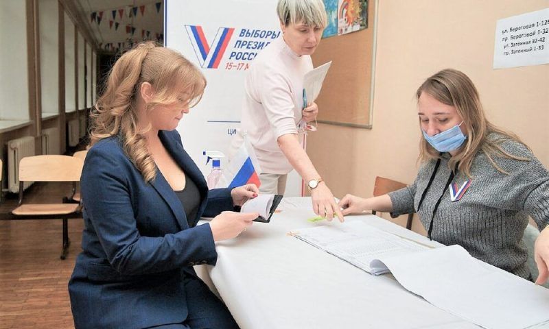 Министр культуры Кубани Виктория Лапина проголосовала на выборах президента РФ