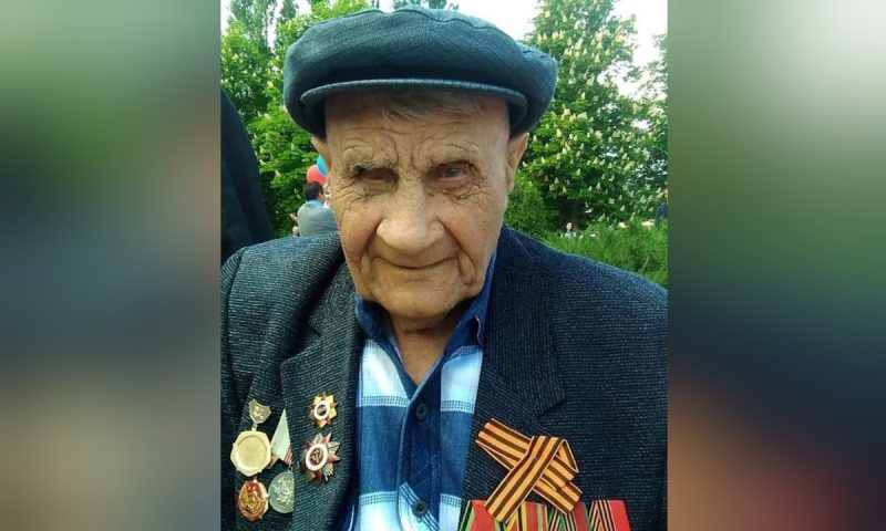 Кондратьев поздравил с вековым юбилеем ветерана из Усть-Лабинского района