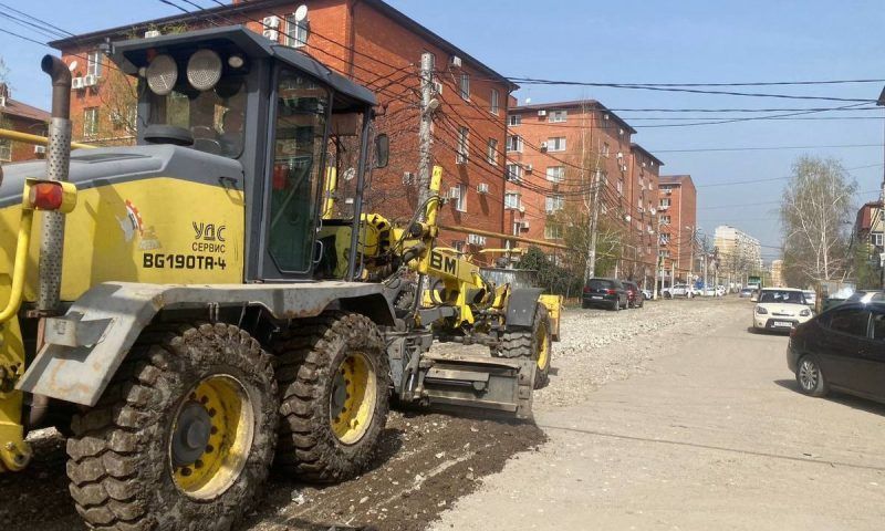 В Музыкальном микрорайоне Краснодара начали ремонтировать дороги
