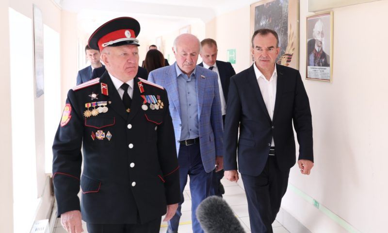 Кондратьев посетил Ейский казачий кадетский корпус