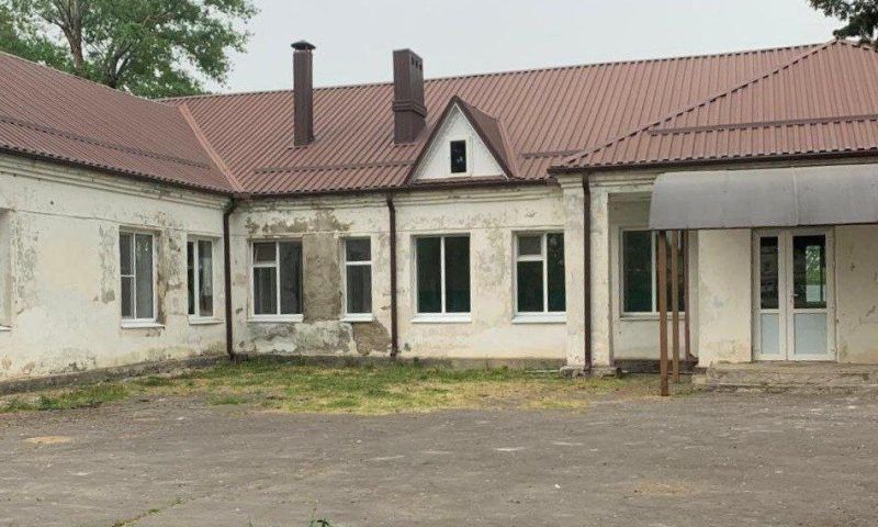 В Кореновском районе начали ремонтировать участковую больницу