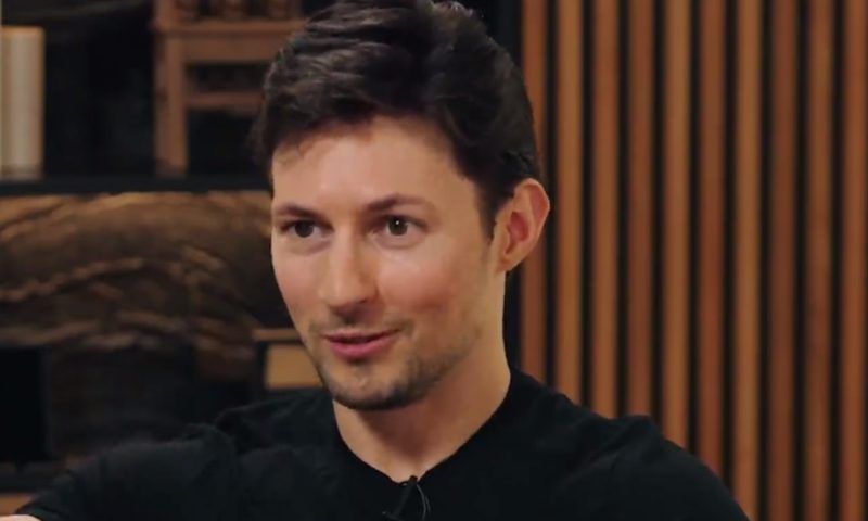 Дуров в интервью Карлсону рассказал, что Google и Apple давят на работу Telegram