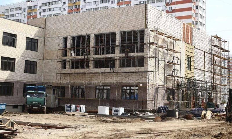 В Краснодаре завершают строительство школы на улице Черкасской