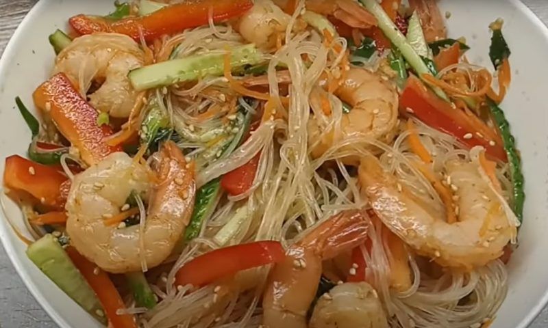 Салаты с фунчозой и морепродуктами — рецепты с пошаговыми фото и видео