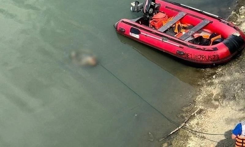 Тело мужчины нашли в реке под мостом Поцелуев в Краснодаре