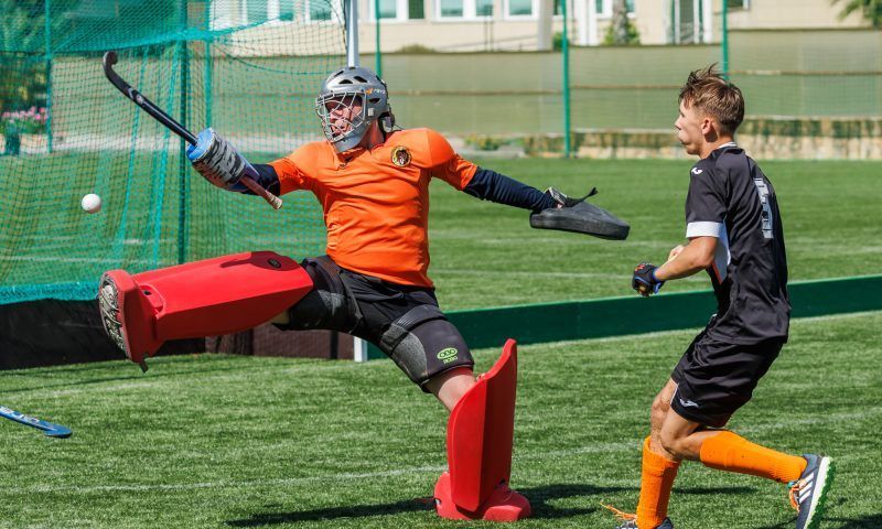Соревнования по хоккею на траве среди студентов прошли в Сочи. Фоторепортаж