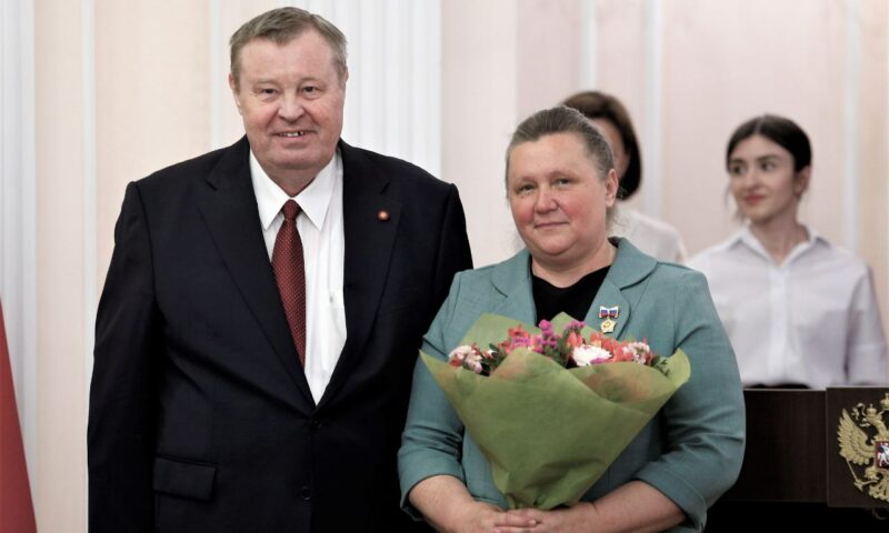 Жительнице Краснодарского края вручили награду за звание матери-героини