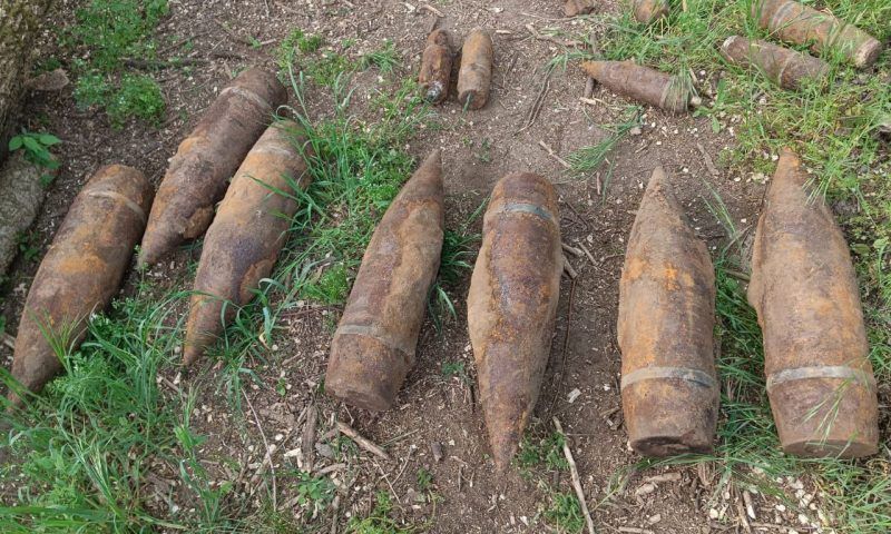 Мину и 17 снарядов времен войны нашли возле ж/д путей в Гулькевичском районе
