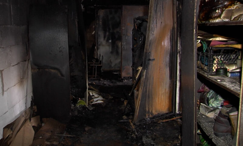 Очевидцы пожара в общежитии в Белореченске рассказали подробности ЧП