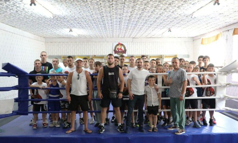 Кубанский боксер Сергей Водопьянов провел мастер-классы в Запорожской области