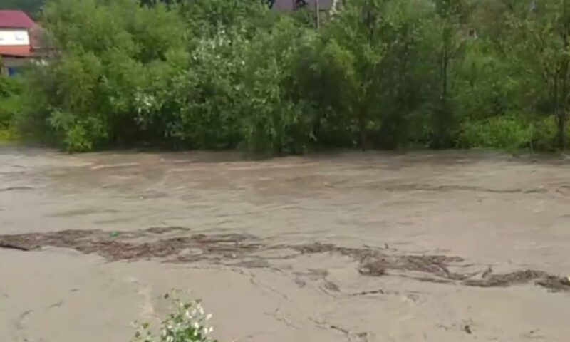 Сирены включили в Крымском районе из-за резкого подъема воды в реке