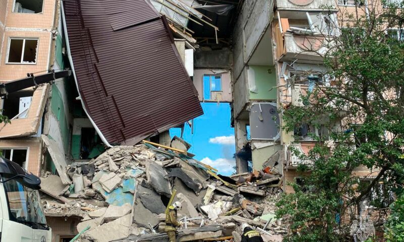 До 5 выросло число раненых при обрушении подъезда многоэтажки в Шебекино