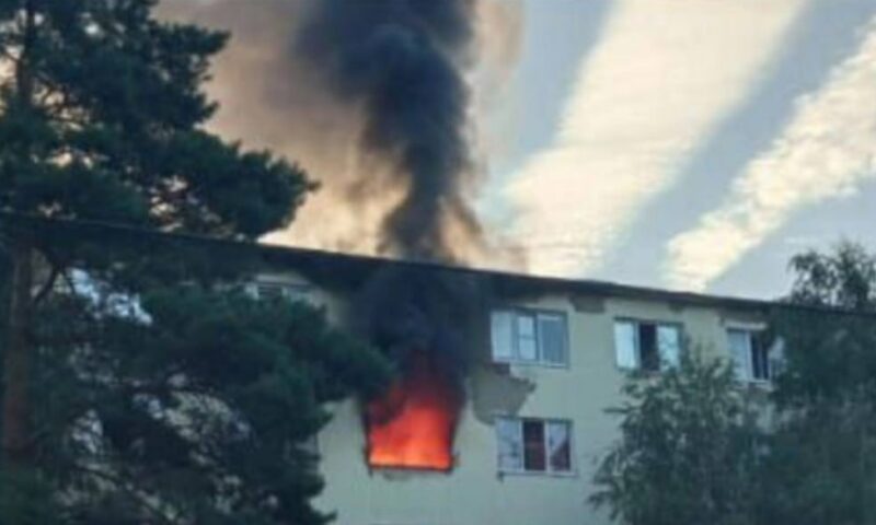 Мужчина и две женщины погибли при пожаре в общежитии техникума в Белореченске