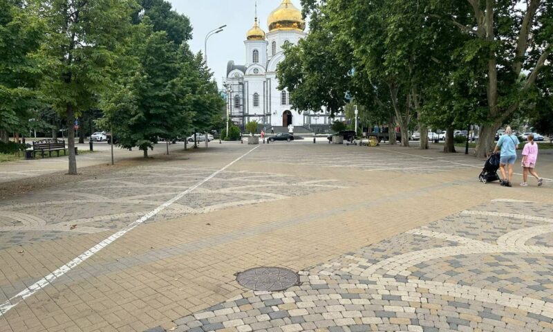 До осени ограничат движение на улице Постовой в центре Краснодара