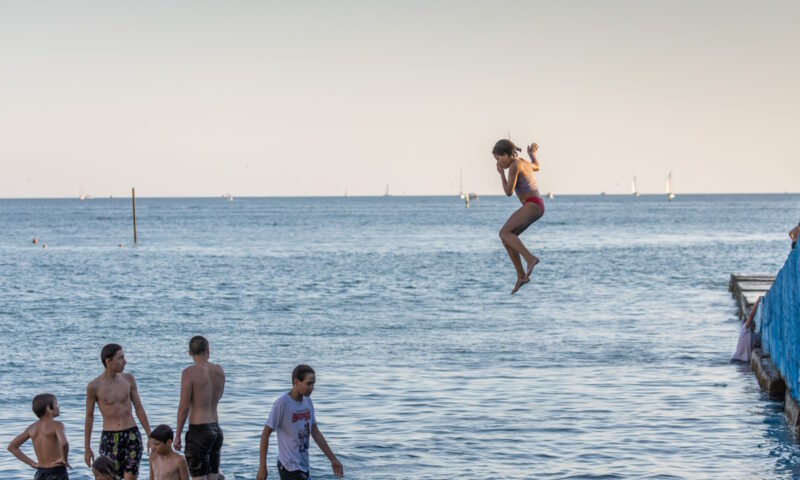 Температура воды в Азовском море упала до минимума +16 °С