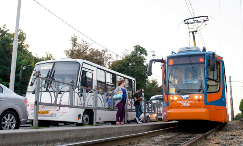 Схема движения шести трамвайных маршрутов временно изменится в Краснодаре
