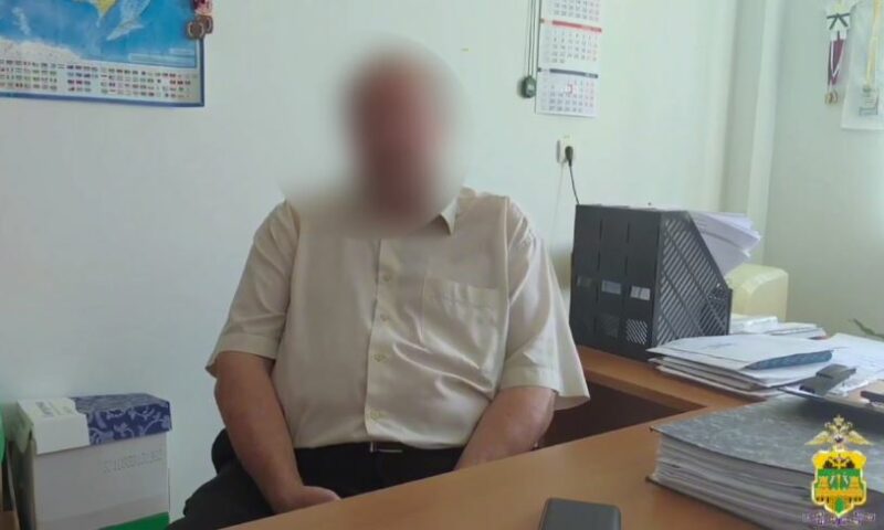Пенсионер отдал лжесиловикам кредитные 2 млн рублей в Мостовском районе