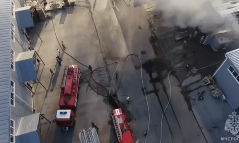 Масштабный пожар на складах в Краснодаре потушили спустя более 8 часов