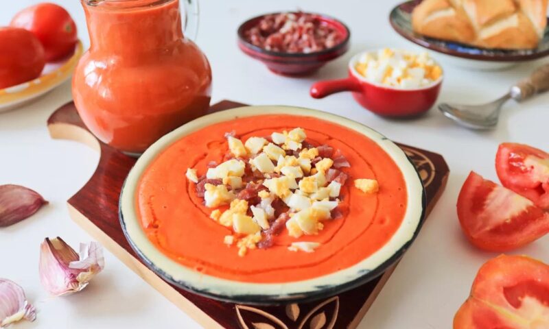 Простой рецепт холодного испанского супа сальморехо