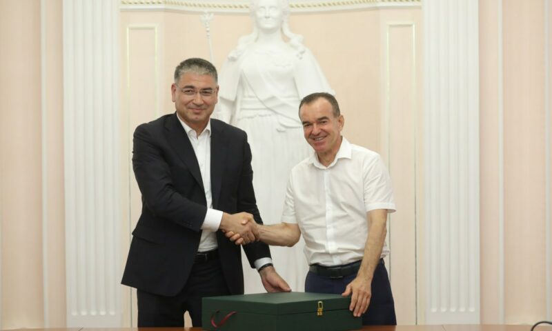 Кондратьев встретился с главой Сырдарьинской области Узбекистана
