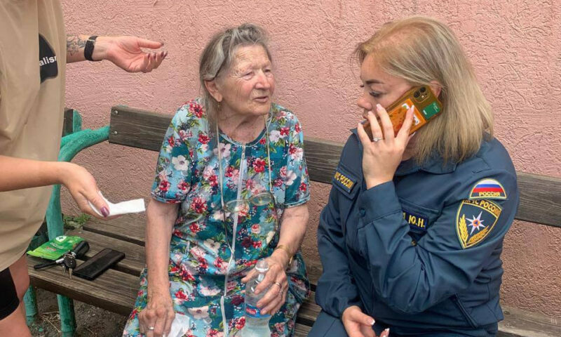 Дети-туристы спасли из огня незнакомую пенсионерку в Архипо-Осиповке
