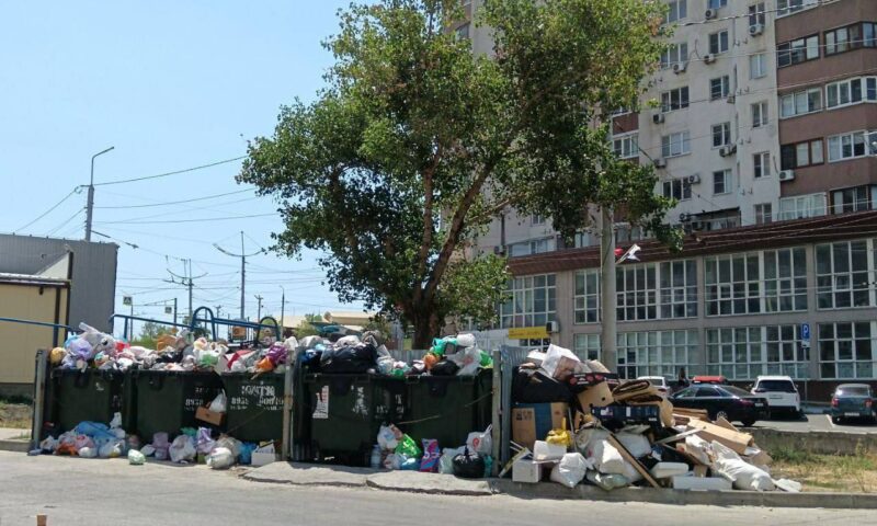 Мэра Новороссийска ужаснула ситуация с вывозом мусора в городе